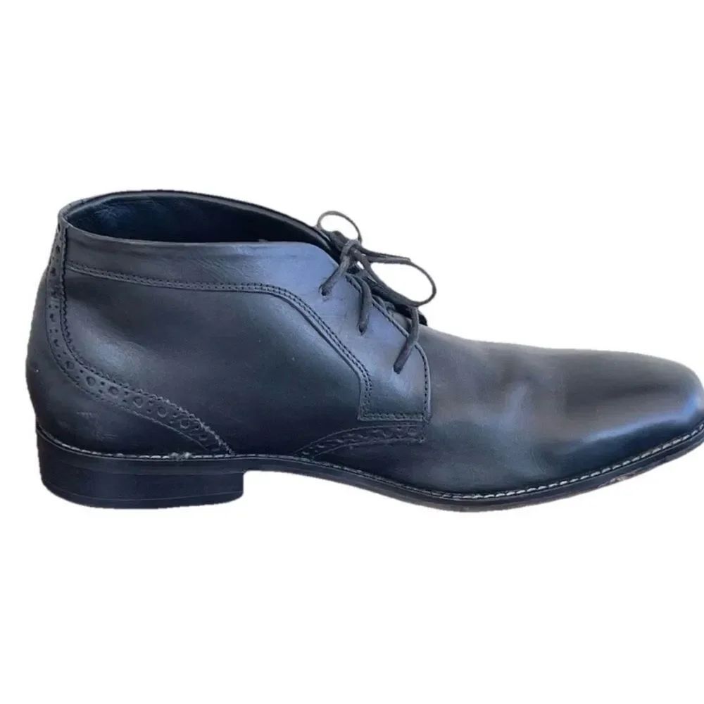 Florsheim Men's Black Leather Castellano Plain Toe Chukka Boot Size 9.5D